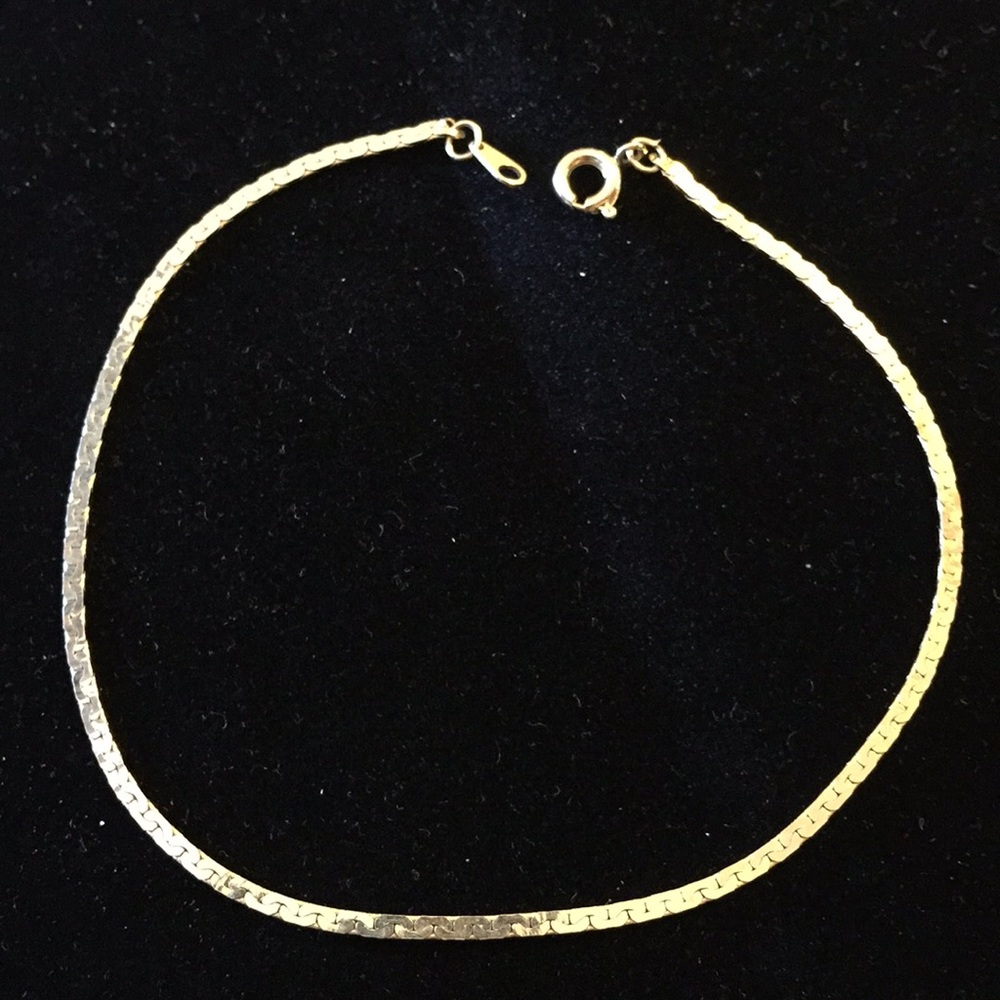Vintage gold tone ankle bracelet